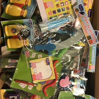 MIX IGRAČAKA PEPPA PIG (100 kom) - Punjenje za &Scaron;krinju s Blagom