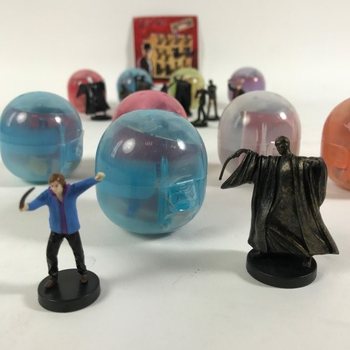JAJA IZNENAĐENJA - MIX FIGURICA HARRY POTTER U KAPSULAMA (100 kom.)
