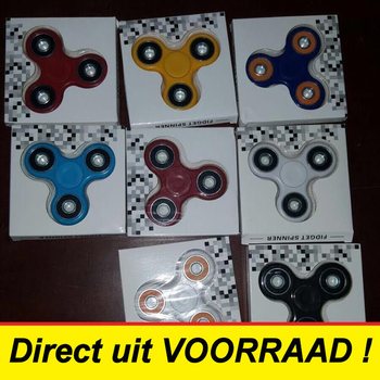FIDGET SPINNERI (20 kom.)