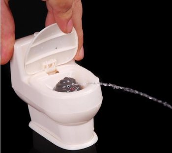 GADGET Smije&scaron;ni WC Pi&scaron;tolj na Vodu (24 kom.)