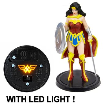 DC COMICS - WONDER WOMAN LED FIGURA - 11 CM (36 kom.)