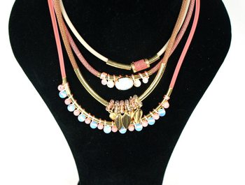 Elegantna 4-slojna ogrlica roza (1 kom)