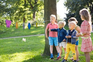 BS BUITENSPEEL &ndash; DRVENA IGRA BACANJA &bdquo;ŽIVOTINJSKE GUZE&rdquo; (2 kom.)